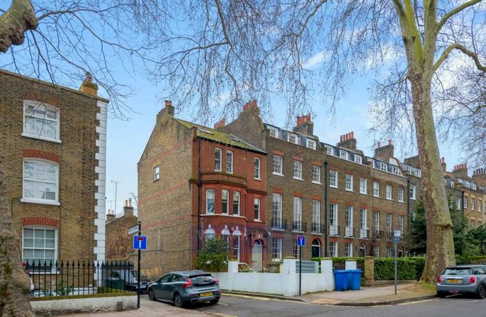 2 Bedroom Flat To Rent In Camberwell Grove, SE5