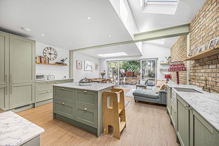 4 Bedroom Terraced House For Sale In Keston Road, Peckham, SE15