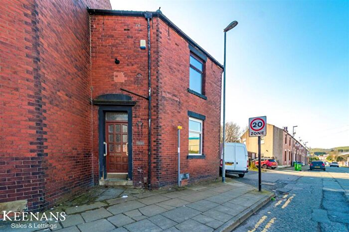 2 Bedroom End Of Terrace House To Rent In Whitworth Road, Rochdale, OL12