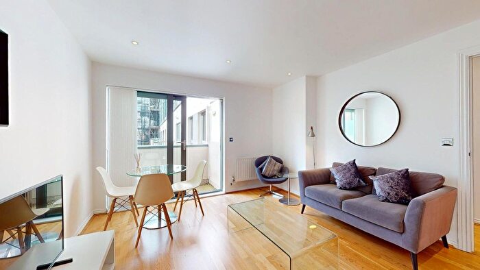 1 Bedroom Flat To Rent In Oval Road, London, NW1