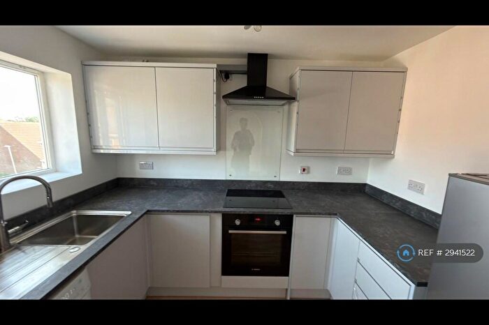 1 Bedroom Flat To Rent In Barnum Court, Swindon, SN2