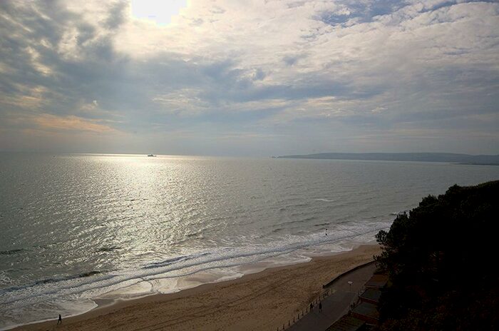 3 Bedroom Flat To Rent In Durlston, Cliff Drive, Canford Cliffs, BH13