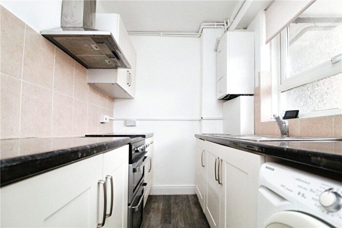 1 Bedroom Flat To Rent In Altyre Road, Croydon, CR0