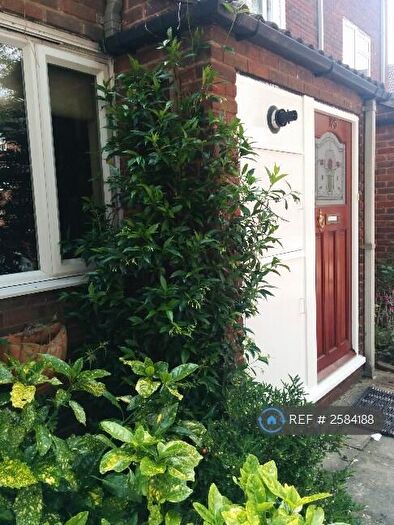 4 Bedroom Terraced House To Rent In Fawcett Close, London, SW11