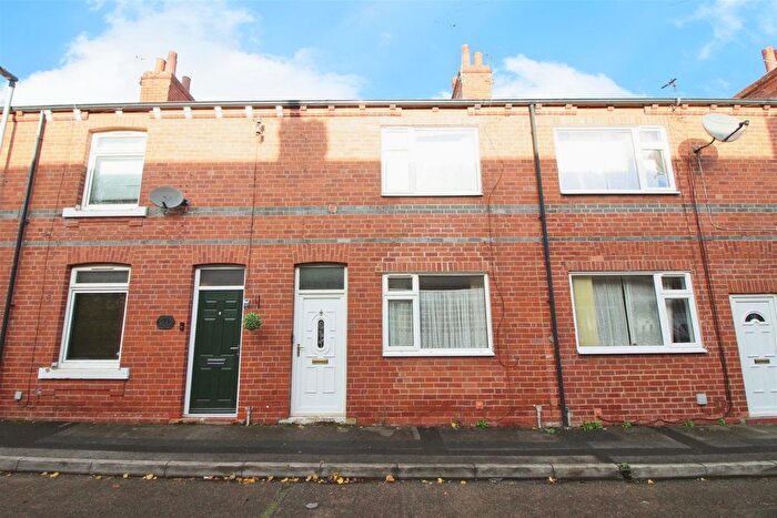 2 Bedroom Terraced House For Sale In Ridgefield Street, Castleford, WF10