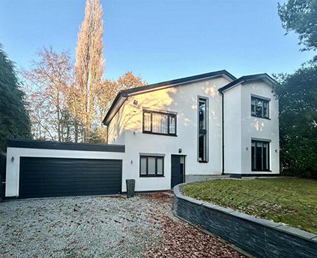 3 Bedroom Detached House To Rent In Fletsand Road, Wilmslow, SK9