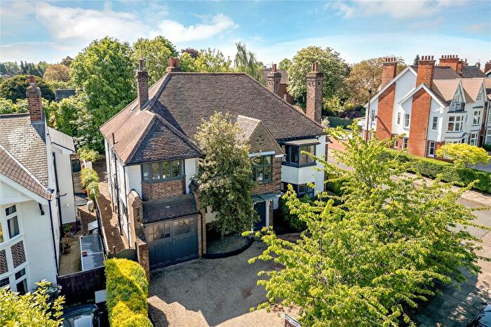 6 Bedroom Detached House For Sale In Toller Road, Stoneygate, Leicester, LE2