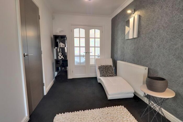 4 Bedroom Detached House For Sale In Thistledown Drive, Heath Hayes, Cannock, WS12