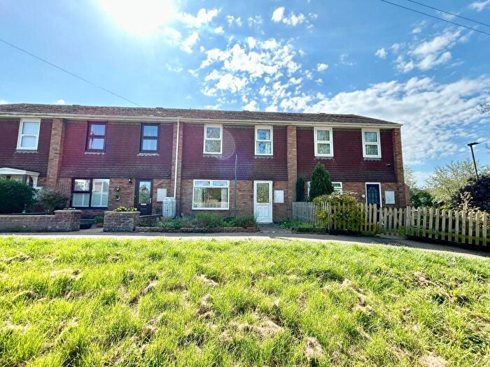 3 Bedroom Terraced House For Sale In Langaton Gardens, PInhoe, Exeter, EX1