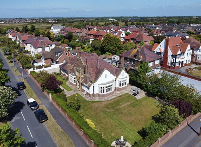 6 Bedroom Detached House For Sale In Croyde Road, Lytham St Annes, FY8