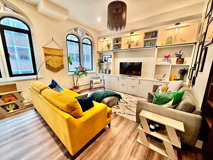 2 Bedroom Flat For Sale In Cornwall Street, Birmingham, B3