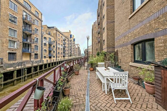 2 Bedroom Flat To Rent In Mill Street, London, SE1