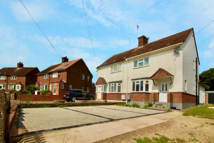 3 Bedroom Semi-Detached House To Rent In Rowan Road, Swanley, BR8