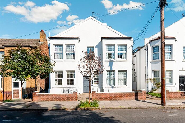 1 Bedroom Flat For Sale In Robinson Road, Tooting, SW17