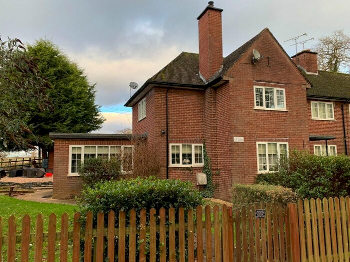 3 Bedroom Semi-Detached House To Rent In Meriden Road, Berkswell, CV7