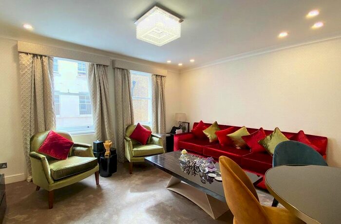 2 Bedroom Flat To Rent In Hamilton Mews, London, W1J