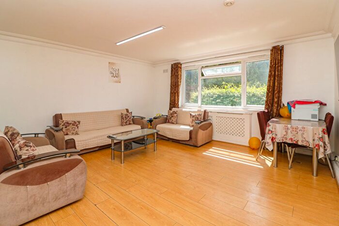 3 Bedroom Terraced House To Rent In Avening Terrace, London, SW18