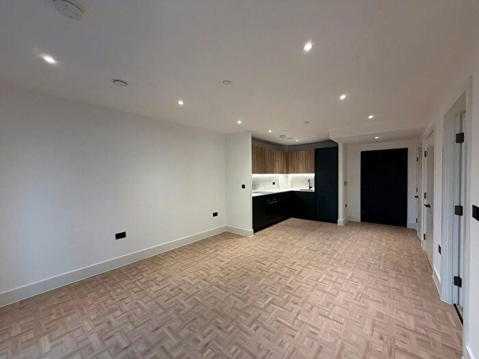 1 Bedroom Flat To Rent In One Clapham, Clapham Junction, London, SW11