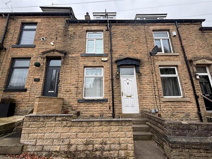 4 Bedroom Terraced House For Sale In Balfour Street, Bradford, BD4