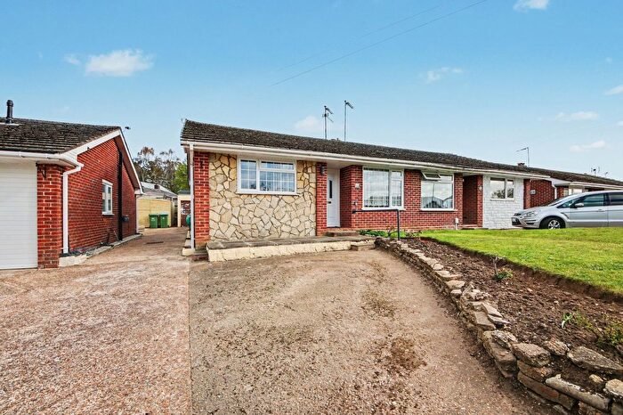 2 Bedroom Semi-Detached Bungalow For Sale In Maryland Close, Townhill Park, SO18