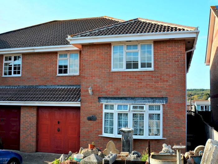 2 Bedroom Semi-Detached House To Rent In Broadwood Lane, Newport PO30