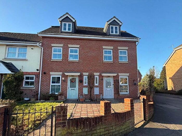 3 Bedroom End Of Terrace House For Sale In Frimley Green Road, Frimley Green, Camberley, Surrey, GU16