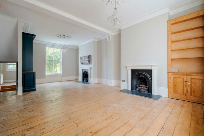 5 Bedroom House To Rent In Northchurch Road London, N1