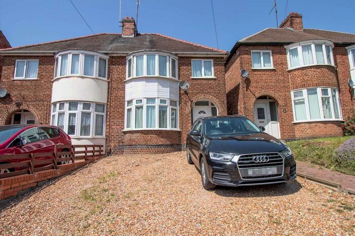 3 Bedroom Semi-Detached House To Rent In Lower Street, Kettering, NN16