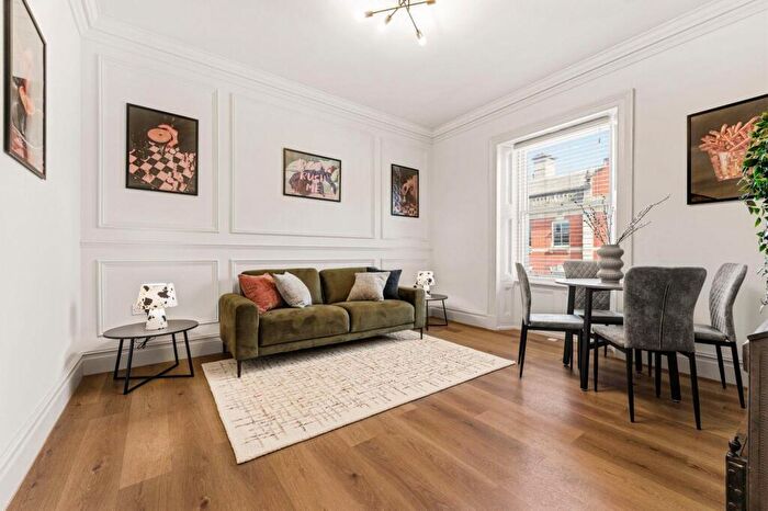 2 Bedroom House To Rent In Bute Street, Cardiff Bay, Cardiff, CF10