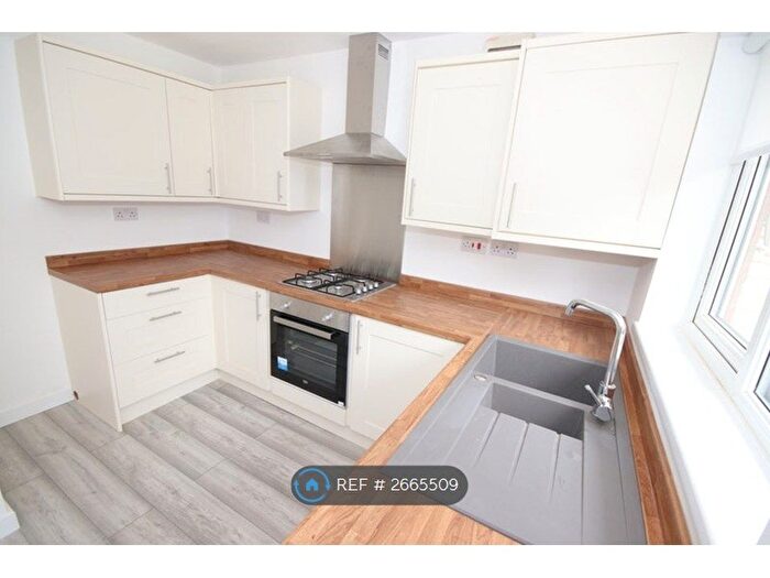 2 Bedroom Bungalow To Rent In Milford Drive, Liverpool, L12