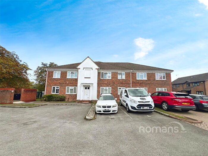 1 Bedroom Apartment For Sale In Kingfisher Walk, Ash, Aldershot, GU12