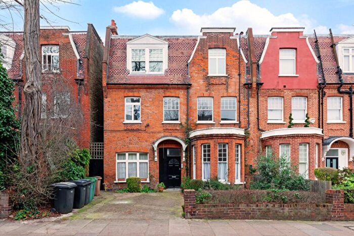 2 Bedroom Apartment To Rent In Aberdare Gardens, South Hampstead, London, NW6