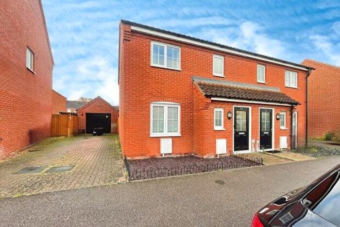 3 Bedroom Property To Rent In Albini Way, Wymondham, NR18