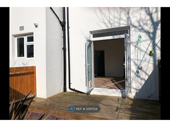 1 Bedroom Flat To Rent In Beaconsfield Villas, Brighton, BN1