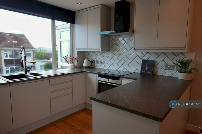 3 Bedroom Terraced House To Rent In Clifford Gardens, Bristol, BS11