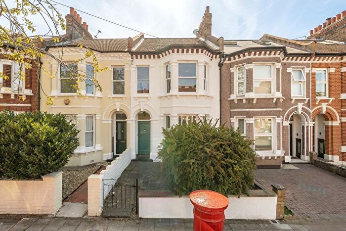 3 Bedroom Property For Sale In Pathfield Road, Streatham, SW16