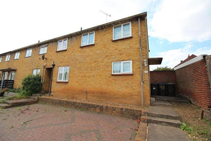 3 Bedroom End Of Terrace House To Rent In Squire Avenue, Canterbury, Kent, CT2