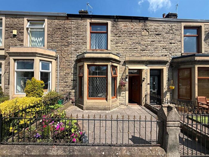 2 Bedroom Terraced House For Sale In Blackburn Road, West End, Oswaldtwitle, BB5