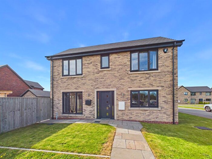 3 Bedroom Semi-Detached House For Sale In Amelia Wood Way, Grimoldby, Louth, LN11
