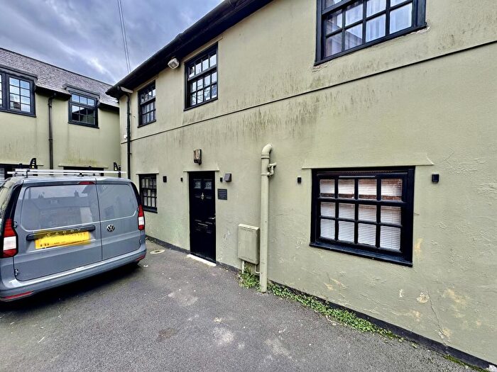 2 Bedroom Maisonette To Rent In Bell Street, Shaftesbury, SP7