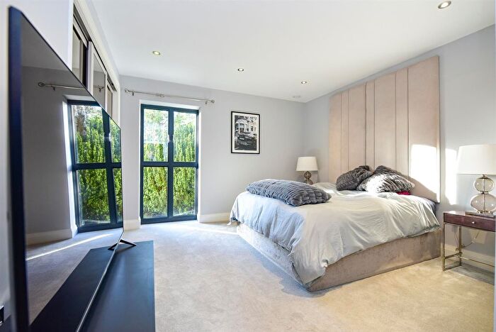 3 Bedroom Flat For Sale In Ivy Park Road, Sheffield, S10