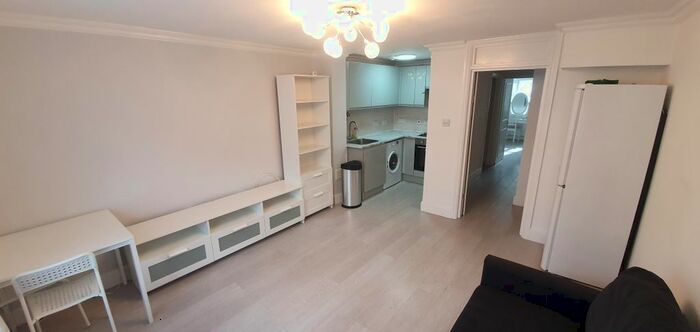 1 Bedroom Flat To Rent In Blackstock Road, Finsbury Park, N4