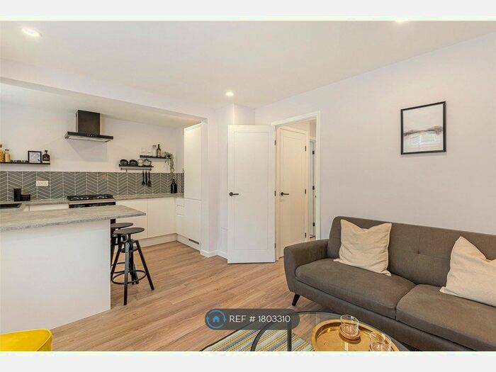 1 Bedroom Flat To Rent In Balham, London, SW17