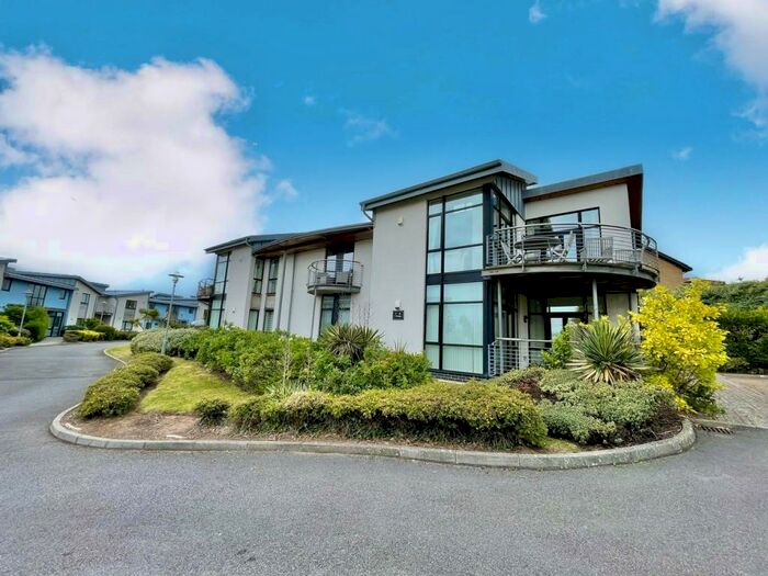 2 Bedroom Apartment To Rent In Y Cerigos, The Knapp, Barry, CF62