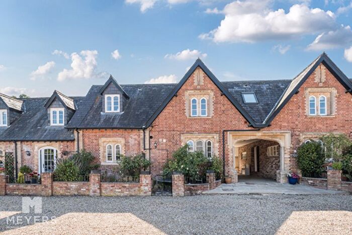 4 Bedroom End Of Terrace House For Sale In Moortown Farm, Moortown Drive, Wimborne, BH21