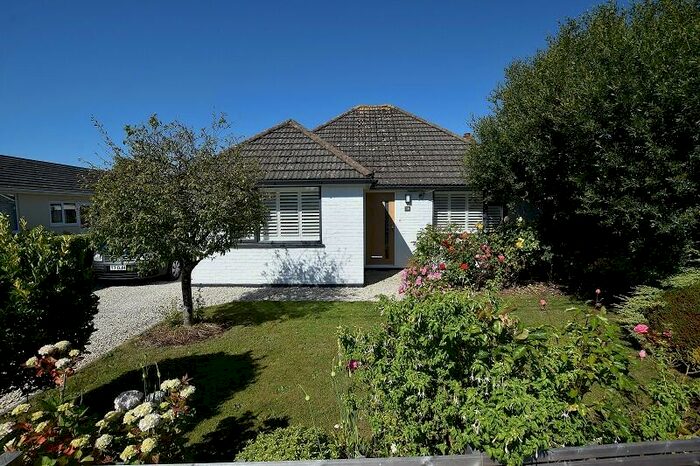 2 Bedroom Bungalow To Rent In Rosewood Gardens, New Milton, Hampshire., BH25