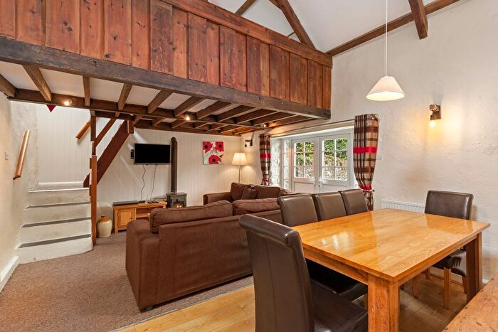 2 Bedroom Cottage For Sale In Llysyfran, SA63