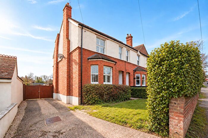 3 Bedroom Semi-Detached House For Sale In Sedgewell Road, Sonning Common, RG4