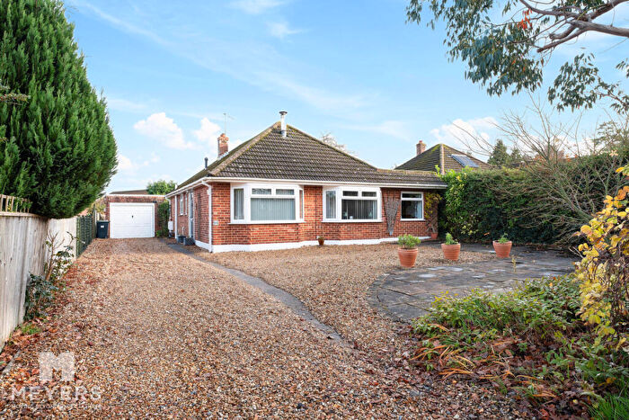 3 Bedroom Bungalow For Sale In Ameysford Road, Ferndown, BH22