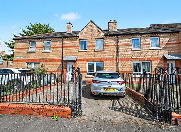 3 Bedroom Mid Terraced House For Sale In Apsley Street, Belfast, BT7